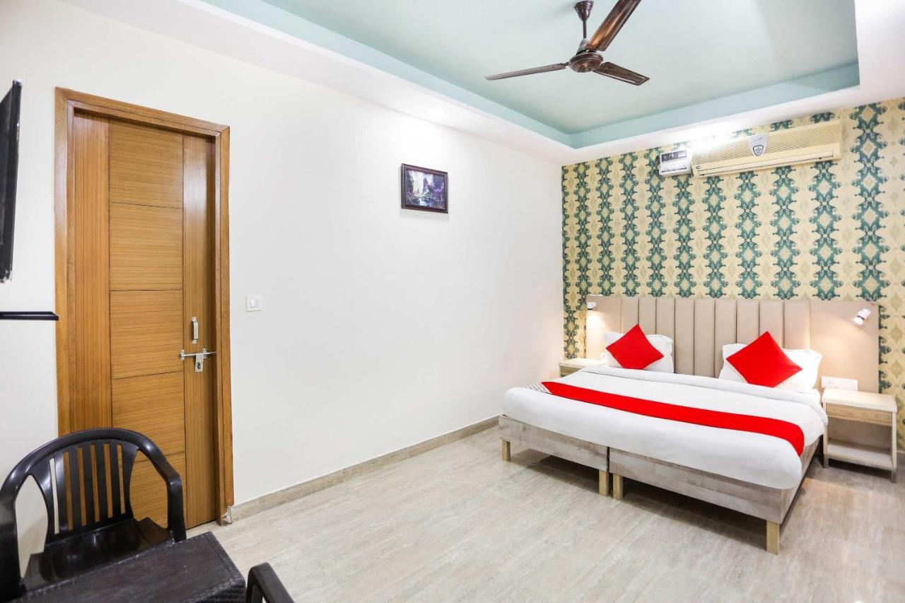 Hotel O Hotel Paradise Indraprastha Extérieur photo