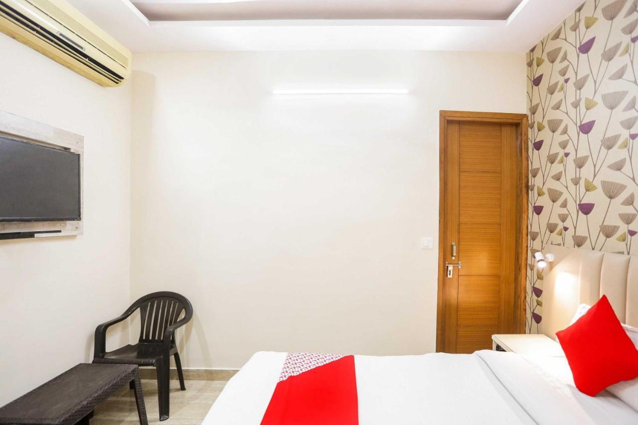 Hotel O Hotel Paradise Indraprastha Extérieur photo