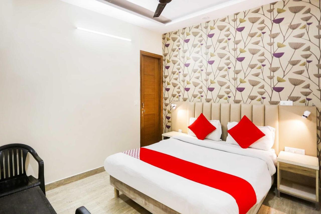 Hotel O Hotel Paradise Indraprastha Extérieur photo